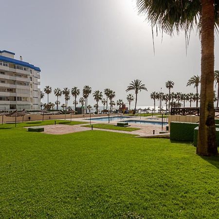 Beachfront With Spectacular Views And Swimming Pool ベナルマデナ エクステリア 写真