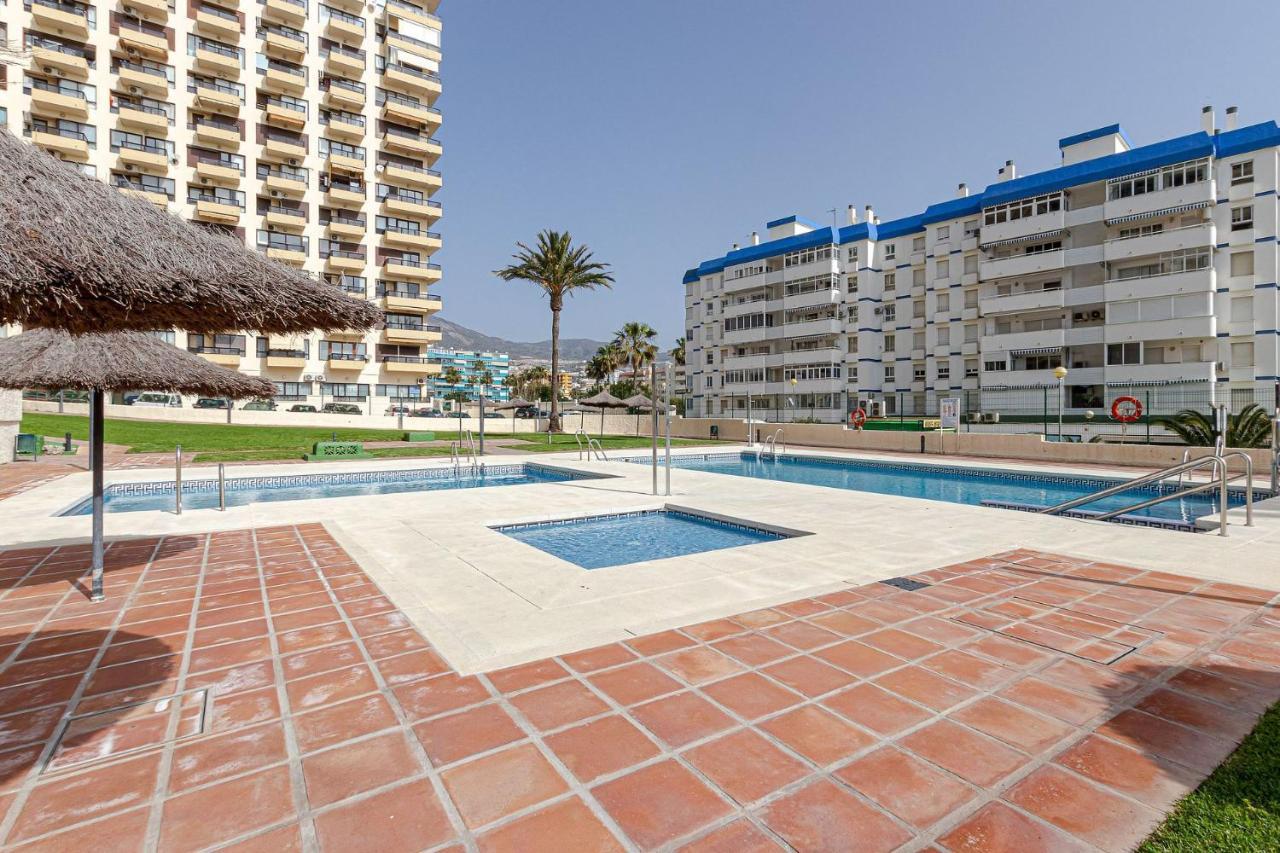 Beachfront With Spectacular Views And Swimming Pool ベナルマデナ エクステリア 写真